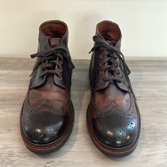 frye graham brogue chukka